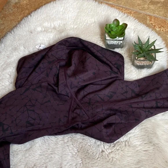 Lululemon Top Speed Crop Star Crushed Black Cherry Size 4 - Picture 11 of 16